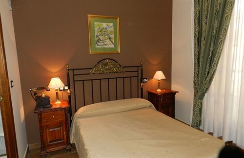 Hotel Plaza De Toros 3*